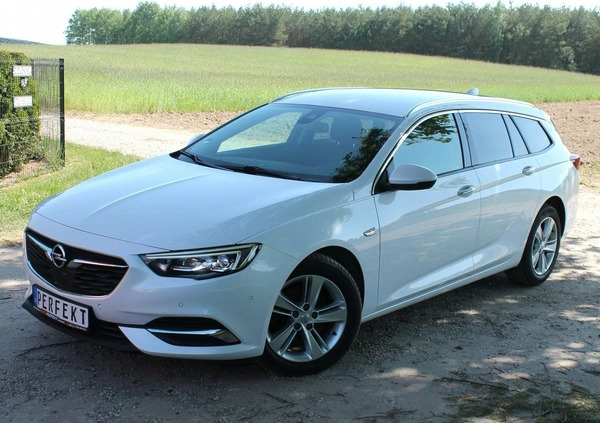 Opel Insignia cena 60999 przebieg: 150000, rok produkcji 2017 z Bielawa małe 466